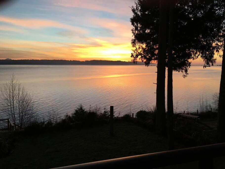 Saanichton Waterfront 2Br Suite With Superb Views Eksteriør billede