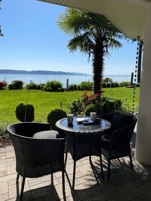 Saanichton Waterfront 2Br Suite With Superb Views Eksteriør billede